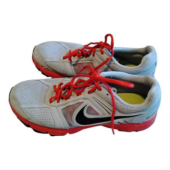 Nike Air Relentless 3 Athletic Shoes Size 9.5 main image 3